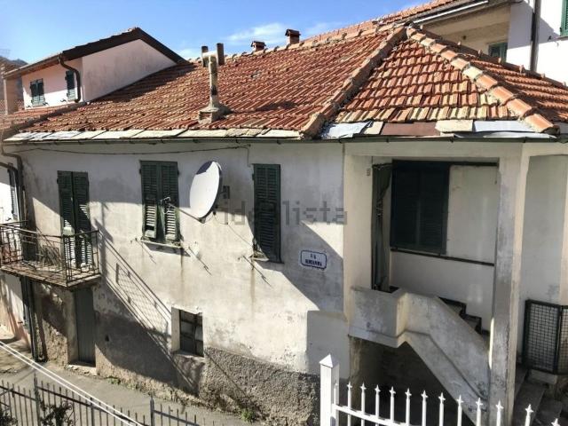 Appartamento in vendita a Fascia, Liguria