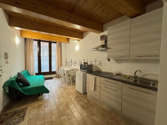 Appartamento in vendita a Centro Storico, Marche