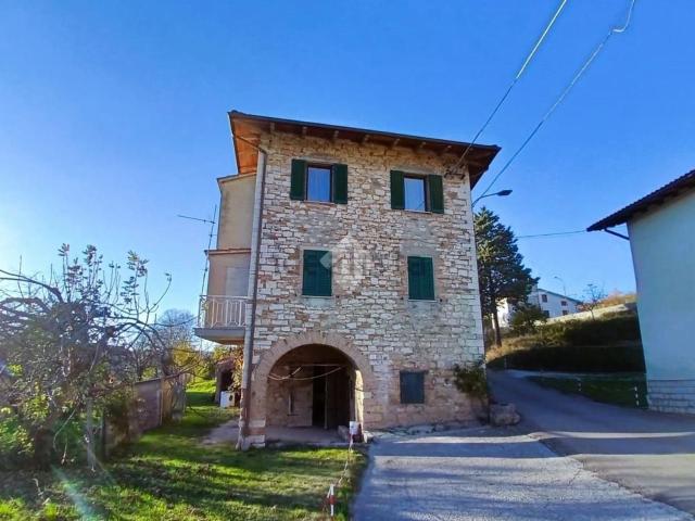 Appartamento in vendita a Semonte Castello, Gubbio