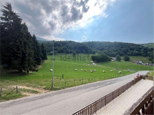 Appartamento in vendita a San Zeno Di Montagna, Veneto