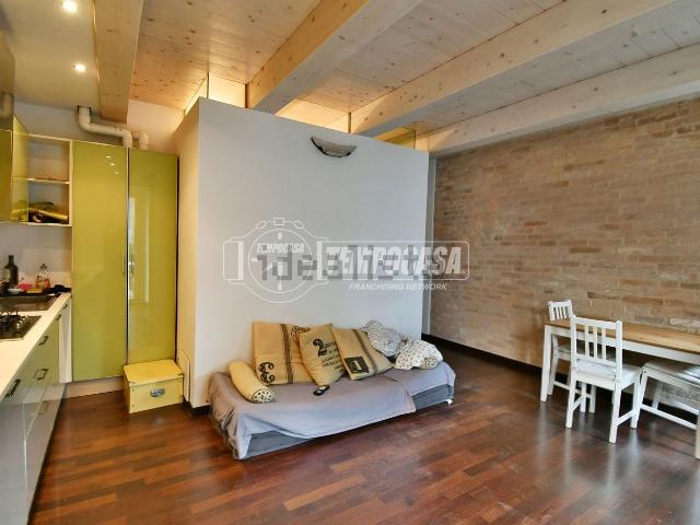 Appartamento in vendita a Centro, Marche