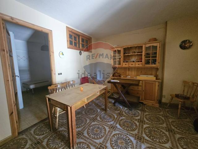 Appartamento in vendita a Ventimiglia Di Sicilia, Sicilia