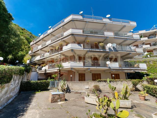 Appartamento in vendita a Letojanni, Sicilia
