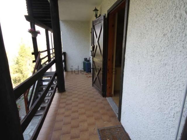 Appartamento in vendita a Gressan, Aosta