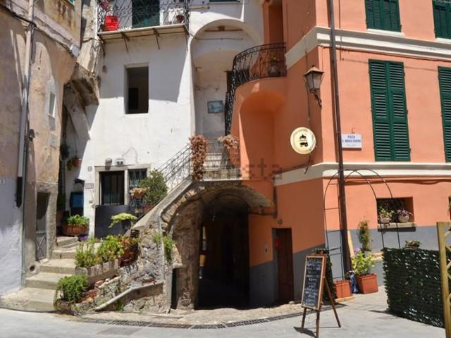 Appartamento in vendita a Baiardo, Liguria
