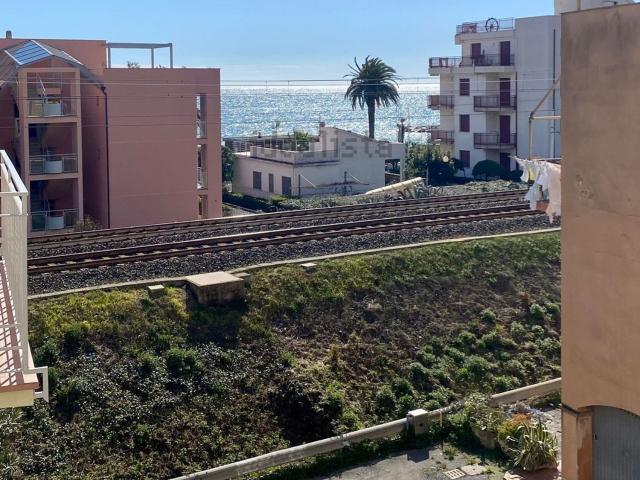 Appartamento in vendita a Ceriale, Liguria