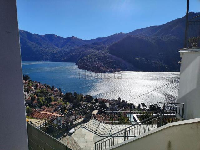 Appartamento in vendita a Moltrasio, Lombardia