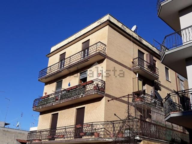 Appartamento in vendita a Municipio Roma VI, Roma Capitale