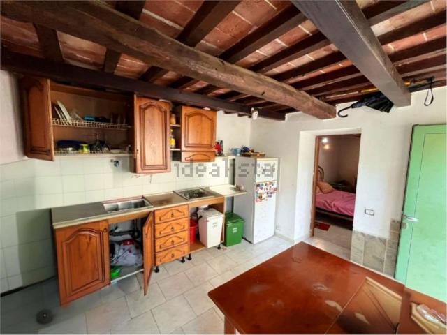 Appartamento in vendita a Dogana, Luni