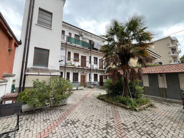 Appartamento in vendita a Cologno Monzese, Lombardia