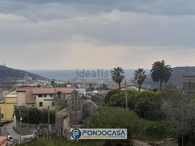 Appartamento in vendita a Salerno, Campania