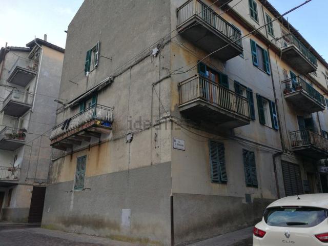 Appartamento in vendita a Piansano, Viterbo