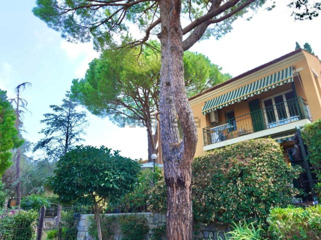 Appartamento in vendita a Bordighera, Liguria