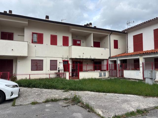 Appartamento in vendita a Sante Marie, Abruzzo