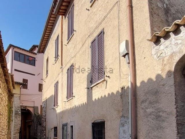 Appartamento in vendita a Spoleto, Umbria