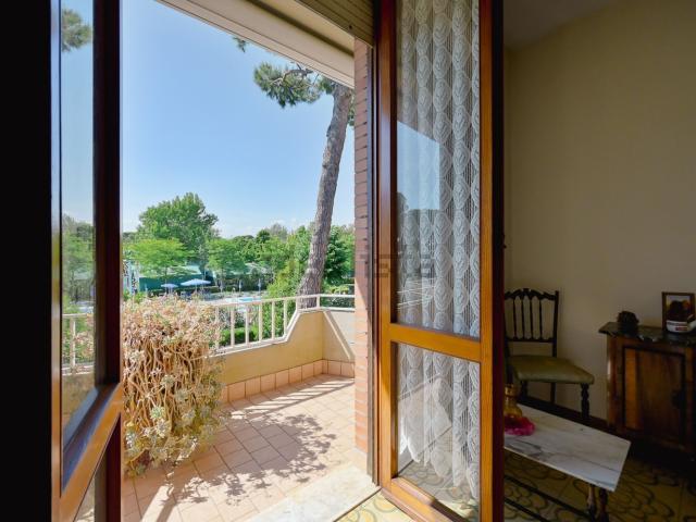 Appartamento in vendita a Marina di Massa, Marina Di Massa