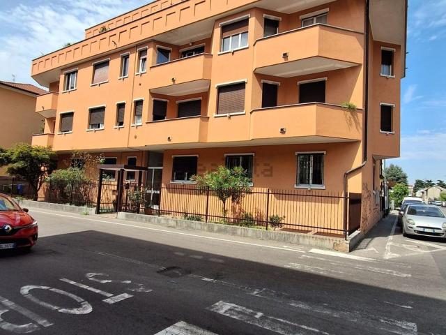 Appartamento in vendita a Brugherio, Lombardia