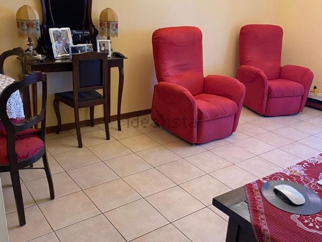 Appartamento in vendita a Re, Reggio Emilia