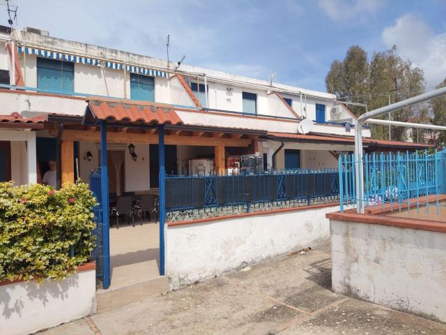 Appartamento in vendita a La Petrosa, Calabria
