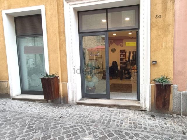 Appartamento in vendita a Marche, Pesaro E Urbino