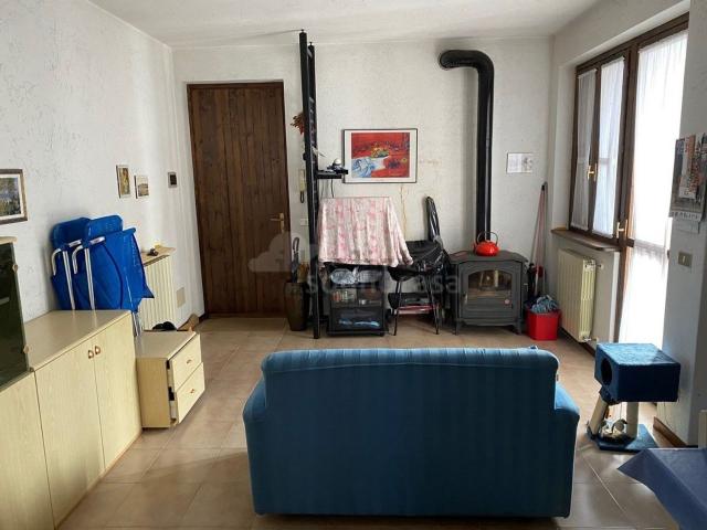Appartamento in vendita a Gavazzo, Valbondione