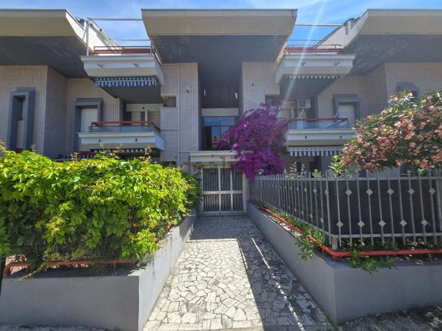Appartamento in vendita a Silvi, Abruzzo