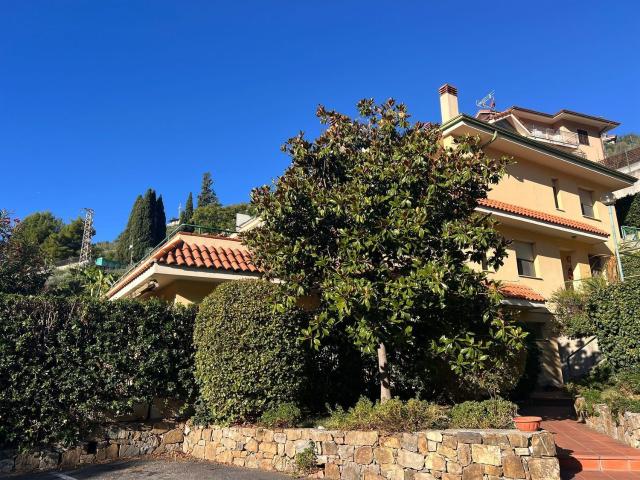 Appartamento in vendita a Vallebona, Liguria