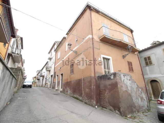Appartamento in vendita a Cellere, Lazio