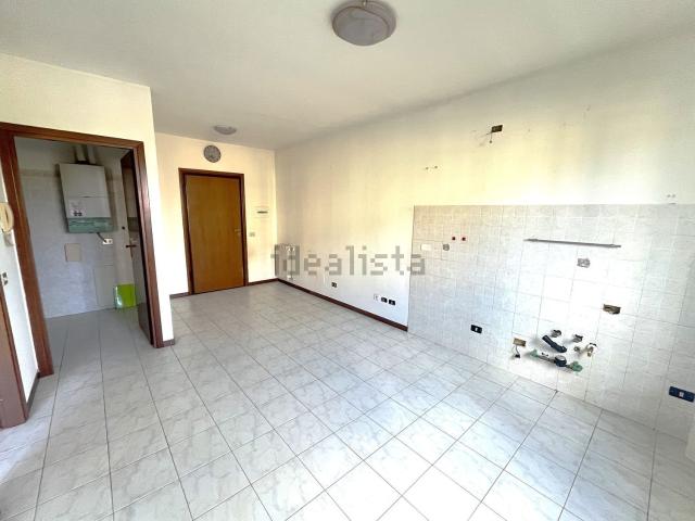 Appartamento in vendita a Rovellasca, Lombardia