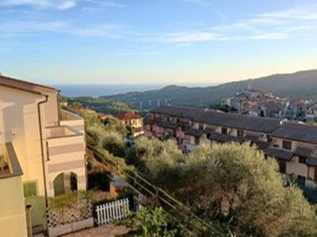 Appartamento in vendita a Dolcedo, Liguria