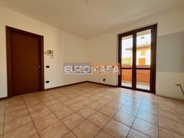 Appartamento in vendita a Madone, Lombardia