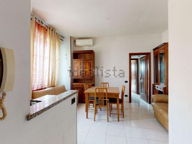 Appartamento in vendita a Lazzate, Lombardia