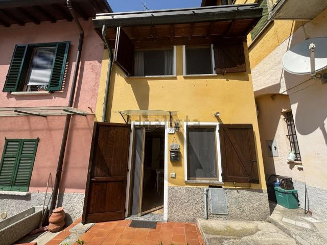 Appartamento in vendita a Muggiò, Como
