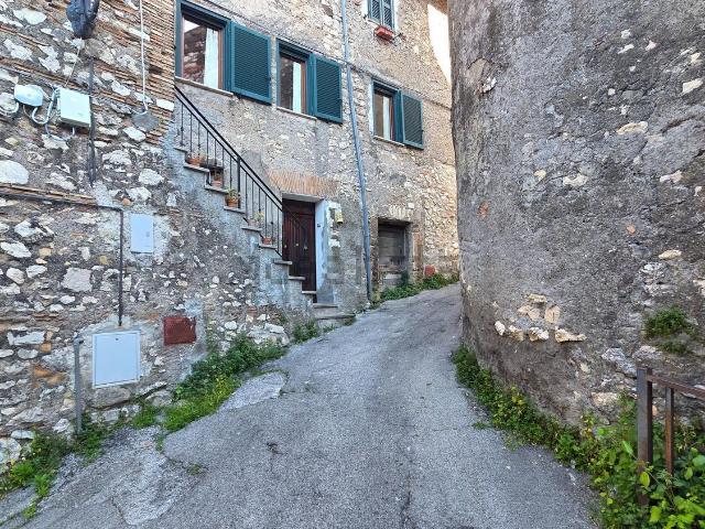 Appartamento in vendita a Piglio, Lazio
