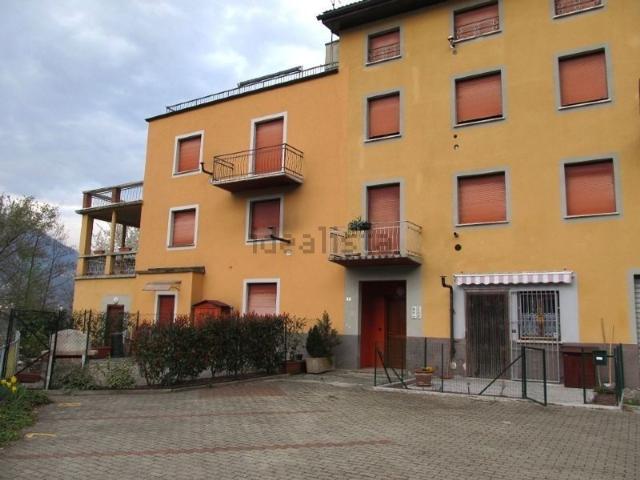 Appartamento in vendita a Castello Dell'acqua, Lombardia