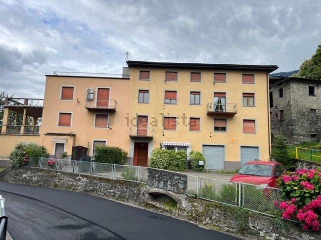 Appartamento in vendita a Castello Dell'acqua, Lombardia