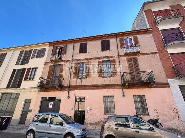 Appartamento in vendita a Porta Milano, Casale Monferrato