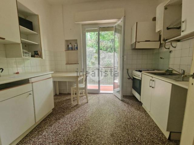 Appartamento in vendita a Bassa Val Bisagno, Serra Riccò