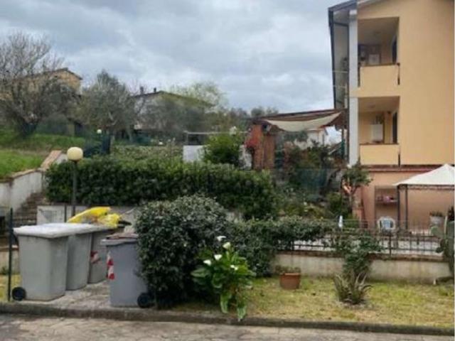 Appartamento in vendita a Sarzana, Liguria