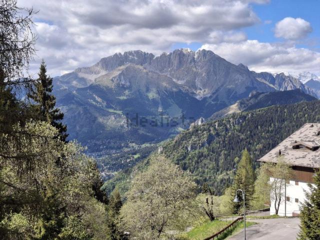 Appartamento in vendita a Castione Della Presolana, Lombardia