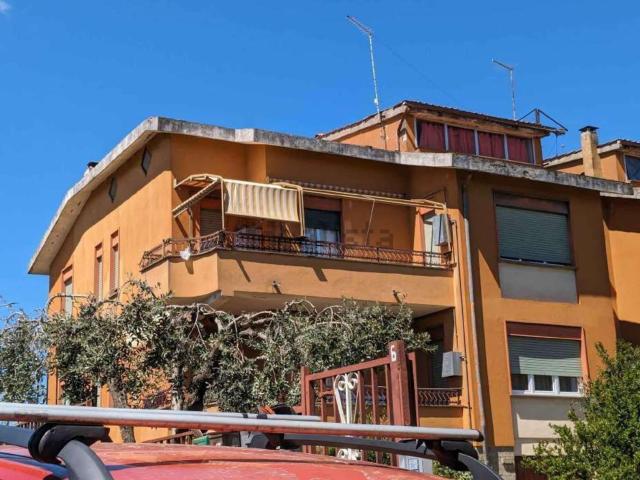 Appartamento in vendita a Ronciglione, Lazio