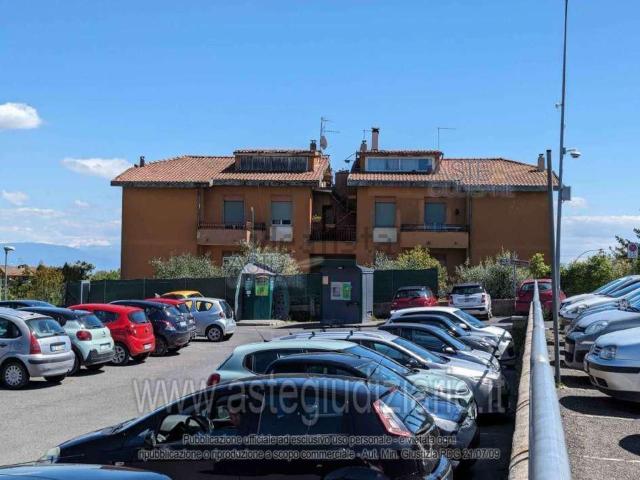 Appartamento in vendita a Ronciglione, Lazio