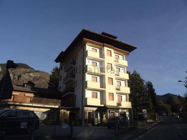 Appartamento in vendita a Dorga, Castione Della Presolana