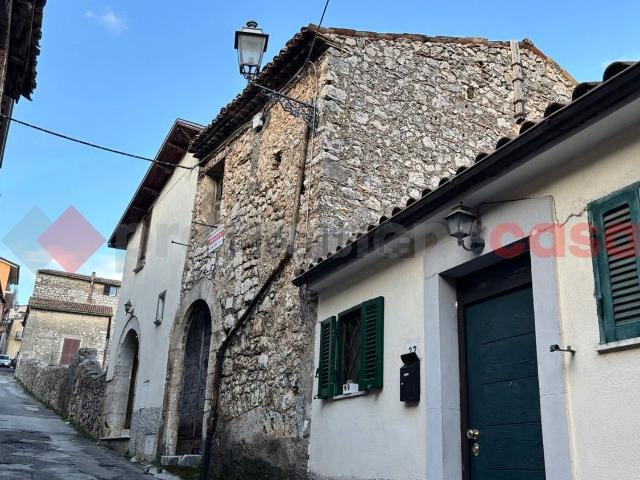 Appartamento in vendita a Centro storico, Alatri