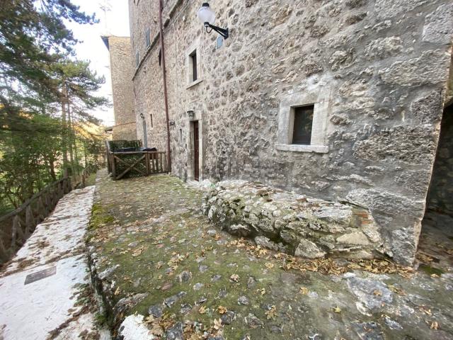 Appartamento in vendita a Santo Stefano Di Sessanio, Abruzzo
