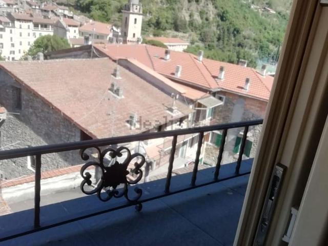 Attico in vendita a Dolceacqua, Liguria