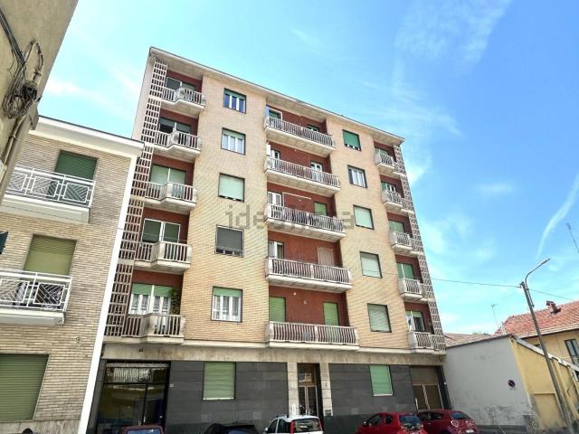 Appartamento in vendita a Leumann, Piemonte
