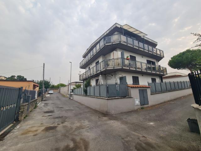 Appartamento in vendita a Municipio Roma VI, Roma Capitale