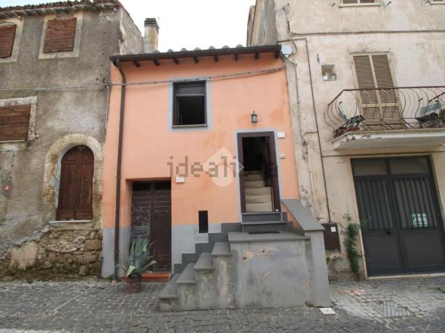 Appartamento in vendita a Tessennano, Lazio