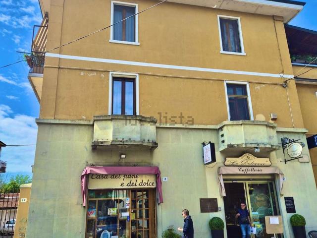 Appartamento in vendita a Assago, Lombardia